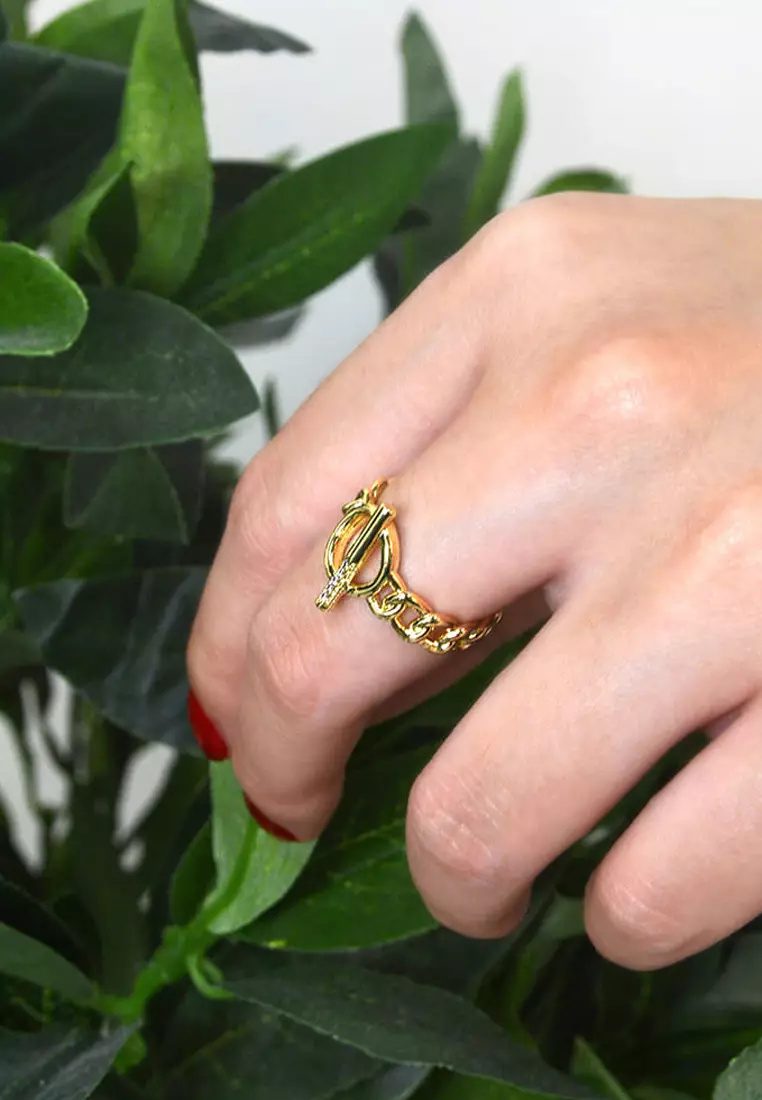 Toggle Clasp Fashion Ring