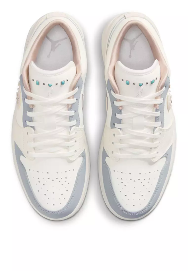 Air Jordan 1 Low Shoes