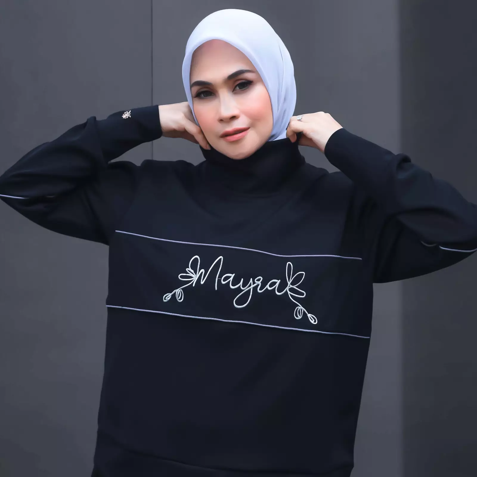 Mayra Indonesia - Sweter Lufy - Black
