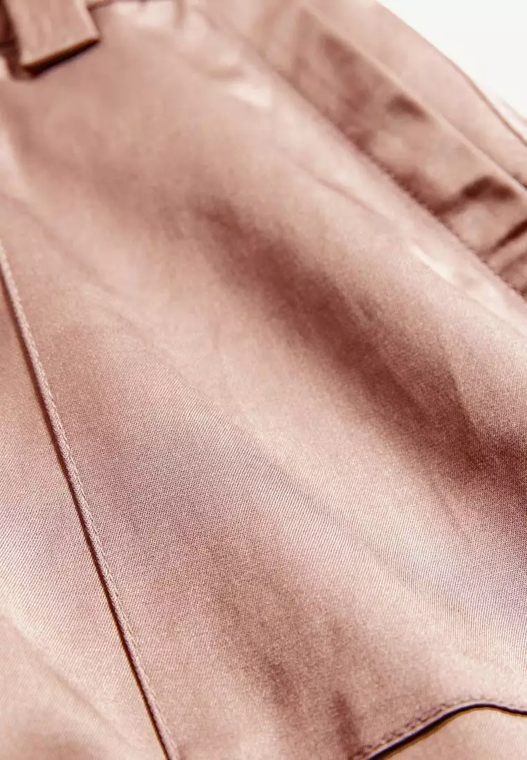 Extra-High Waisted Cargo Barrel Wide-Leg Pants