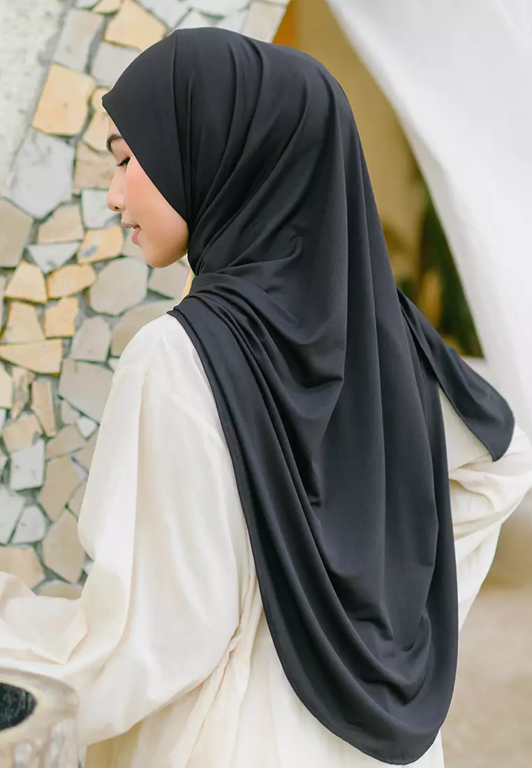 Taqiya Instan Black