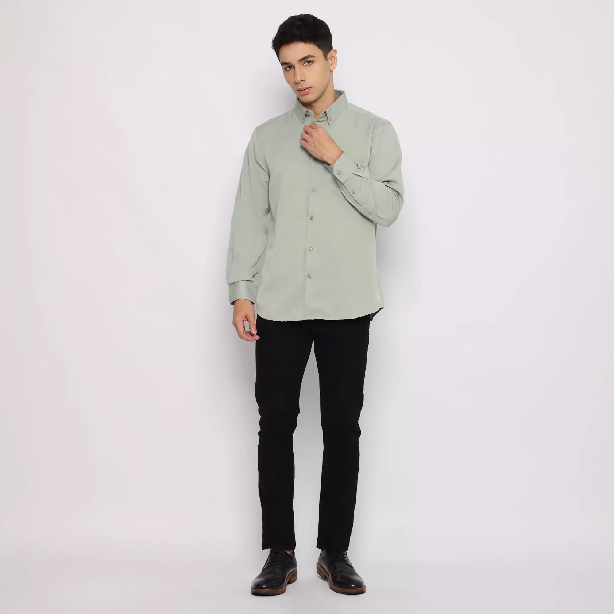 Platini Baju Kemeja Pria Lengan Panjang Polos Polinosic Hijau Sage 66248