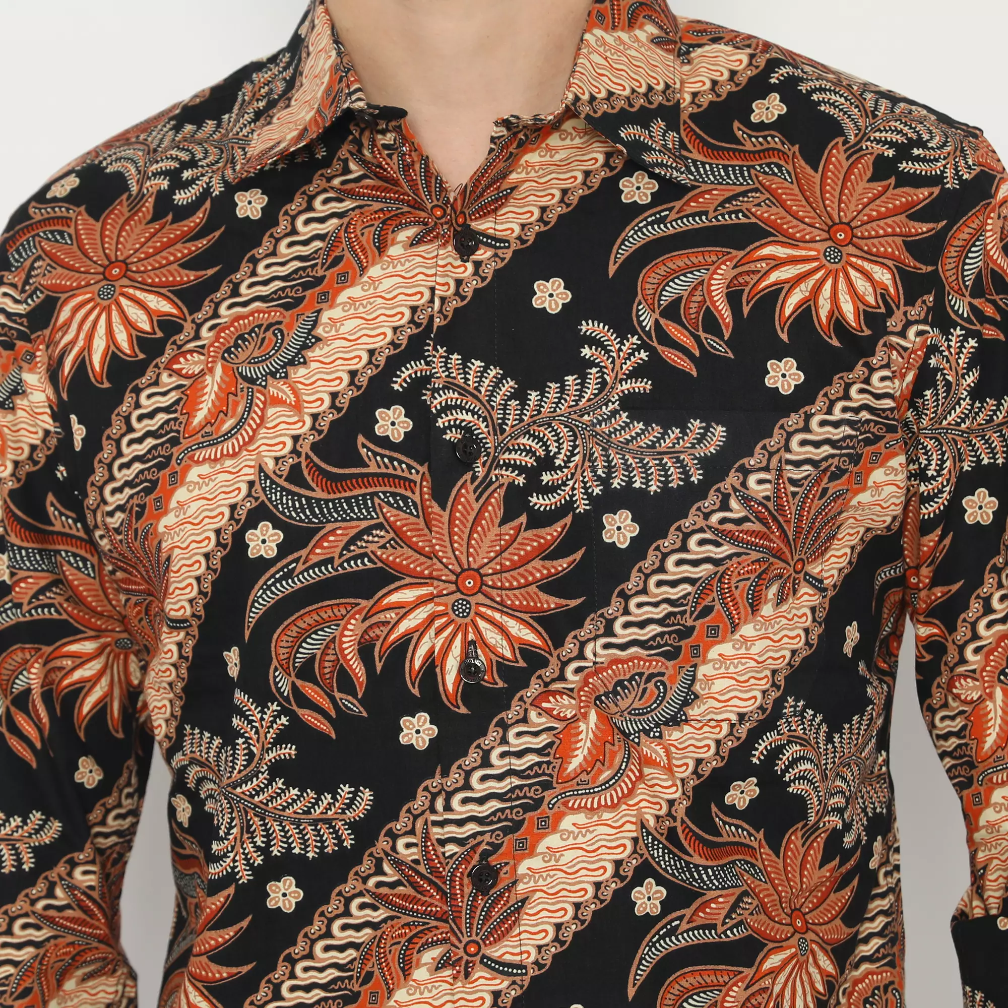 Platini Kemeja Batik Pria Lengan Panjang Katun Hitam Orange 460527
