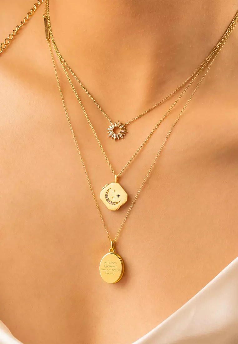 Gold pendant hot sale locket necklace