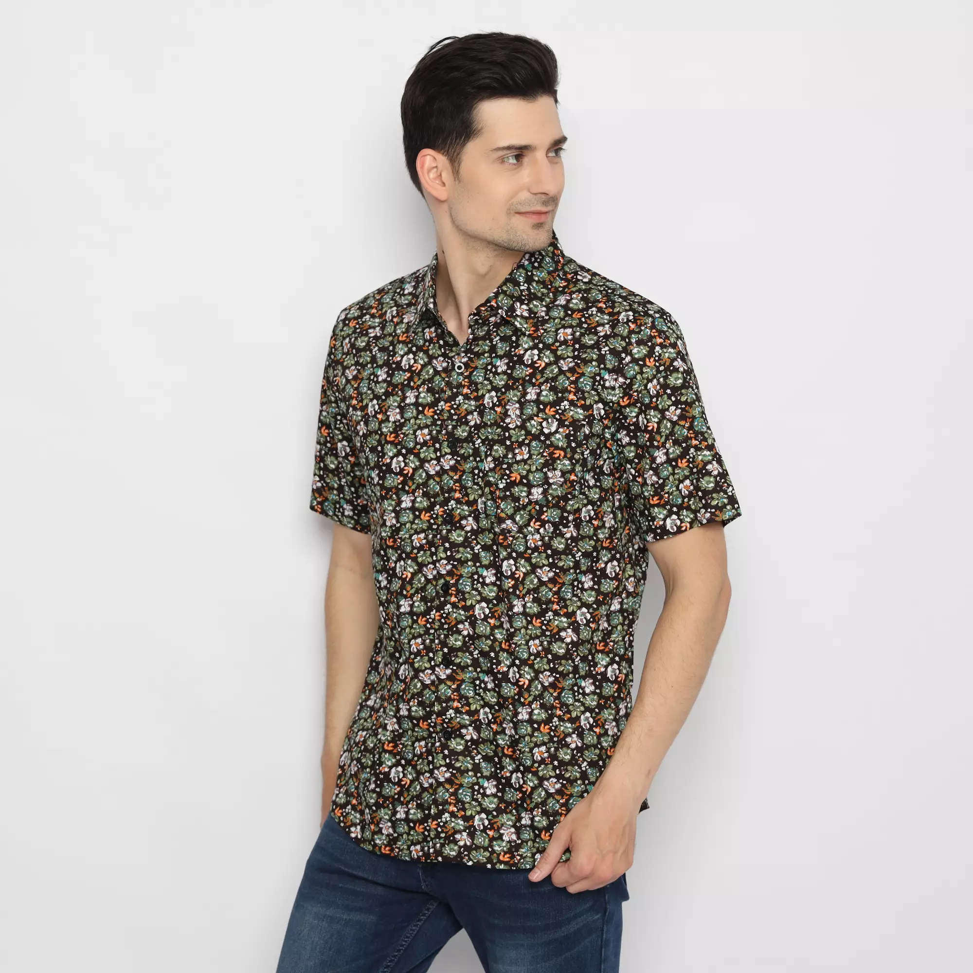 Platini Kemeja Motif Pria Lengan Pendek Hitam 132184