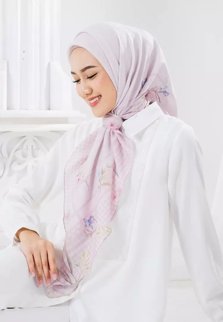 NUWARA Print Scarf Pink - Kerudung Hijab Segiempat Motif With BOX - Bahan Nesla - Ukuran 115x115