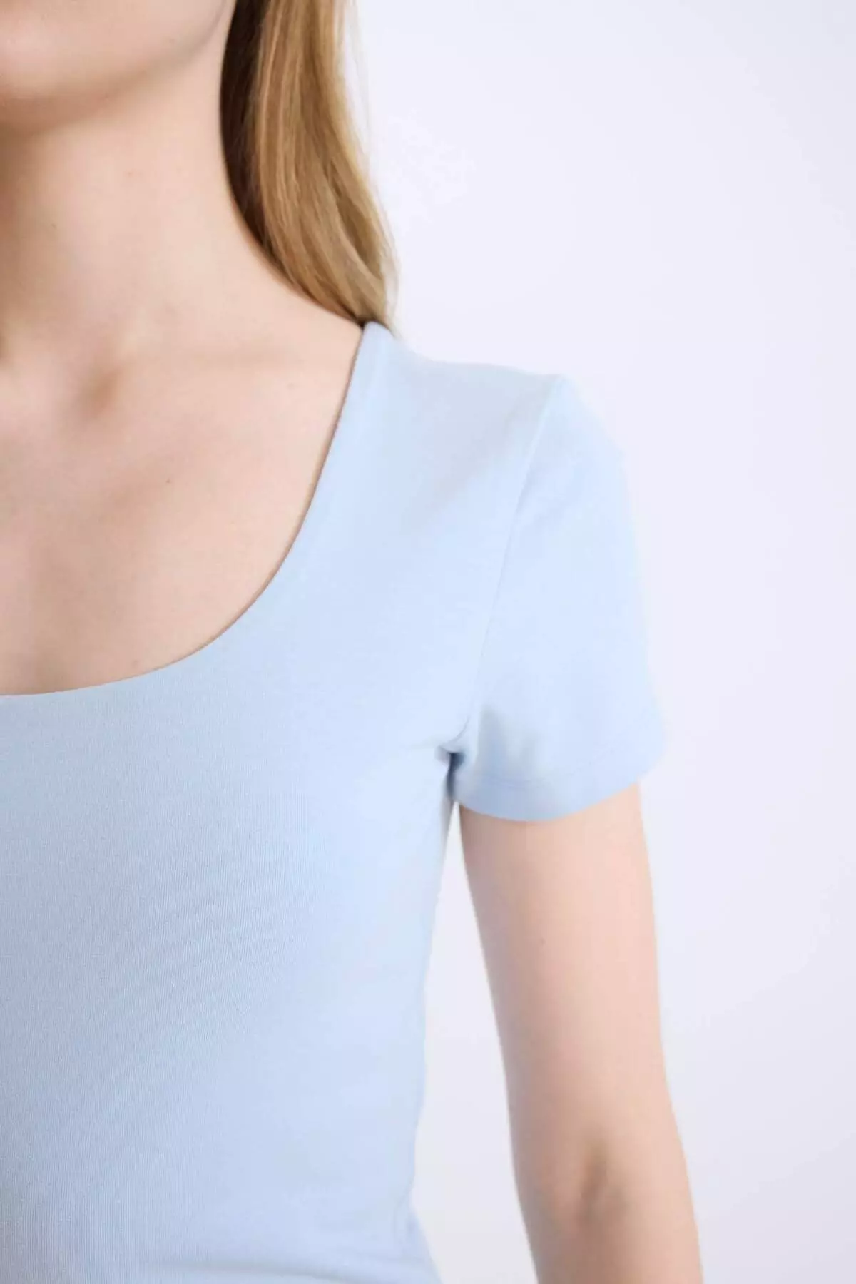 Fitted U Neck Basic Plain Short Sleeve T-Shirt C6102Ax25Sm