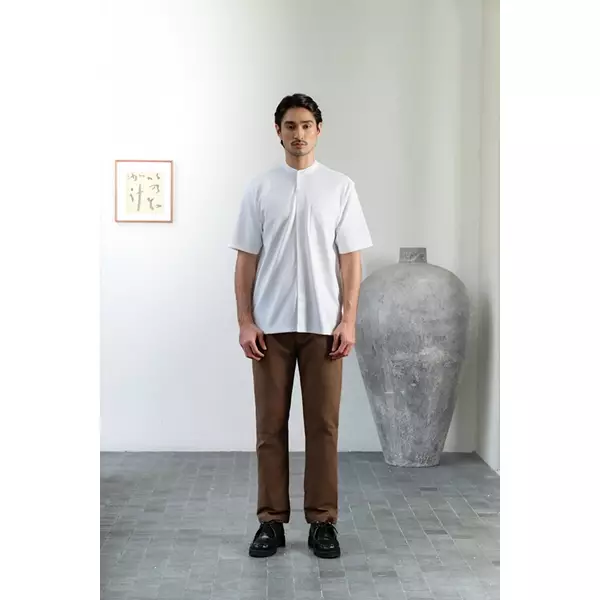 LARUSSO Earth of Whisper - Kemeja Big Size Changi Koko Cotton Linen Look Pria Lengan Pendek - Standard White