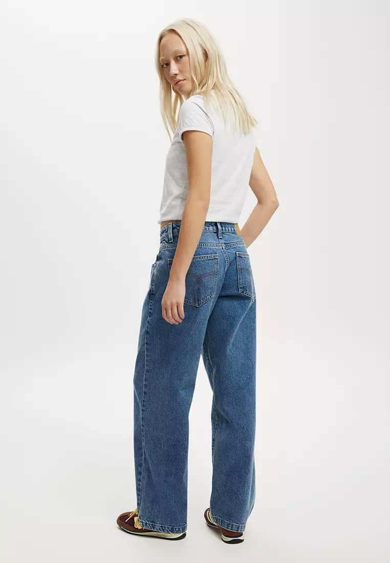 Low Rise Straight Jeans Asia Fit
