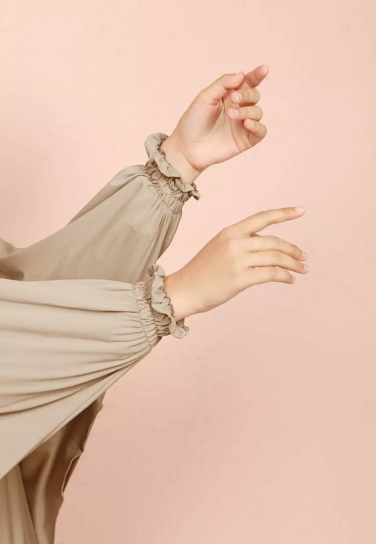 Cotton Bee - Halwa Bergo Lengan | Hijab Instan Syari - Milo Choco