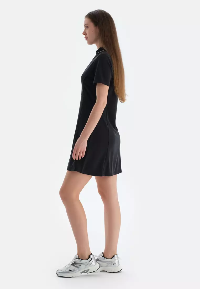 Black Dress, V-Neck, Regular, Short Sleeve Activewear for Women