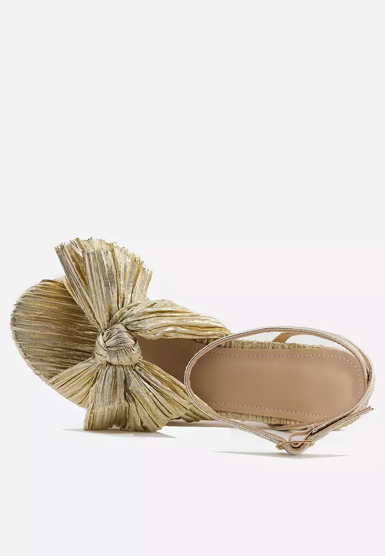 Gold hot sale fringe sandals