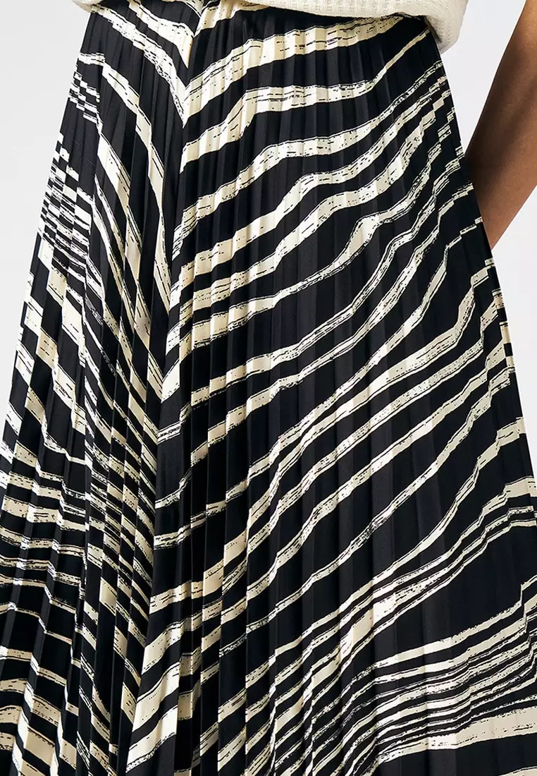 Printed Pleated Skirt