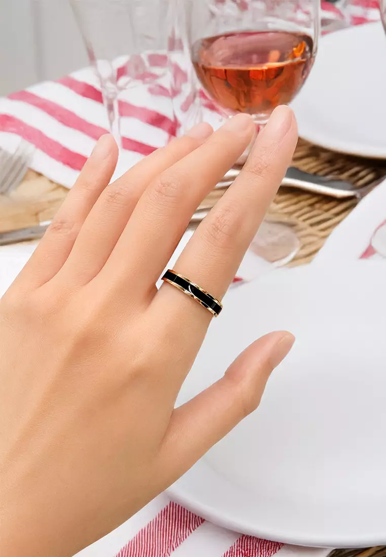 Ceres Timeless Ring Black Enamel Ring in Rose Gold