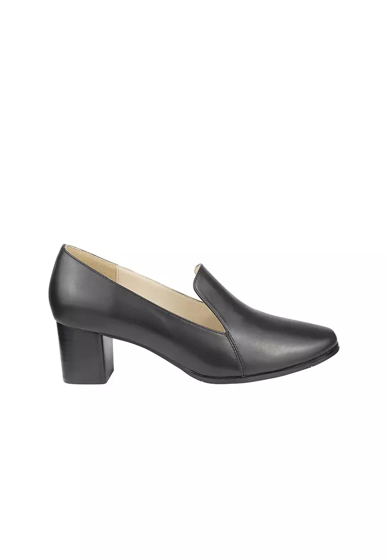 Almond toe deals block heel