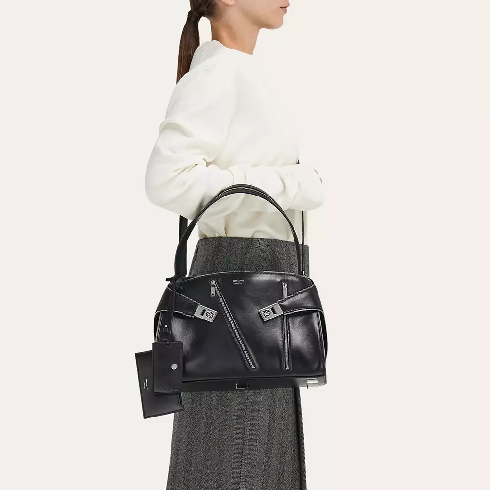 Hug Soft Medium Shoulder Bag Multi-Zip Black