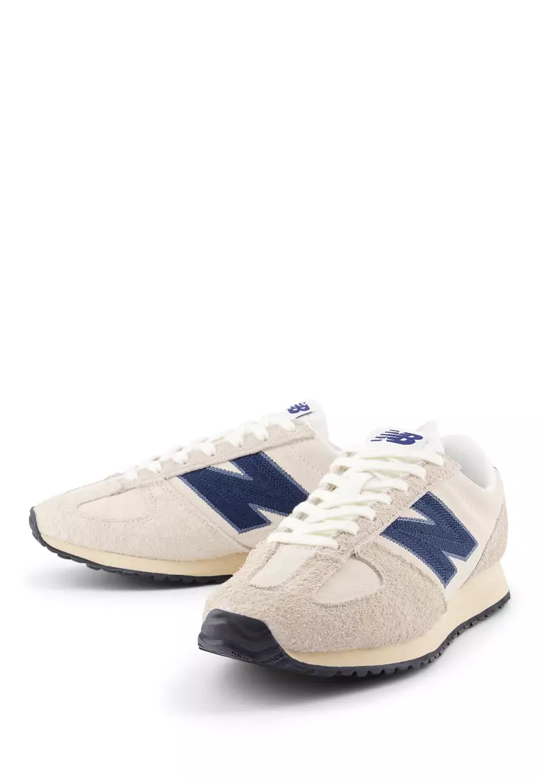 471 Classic Lifestyle Shoes