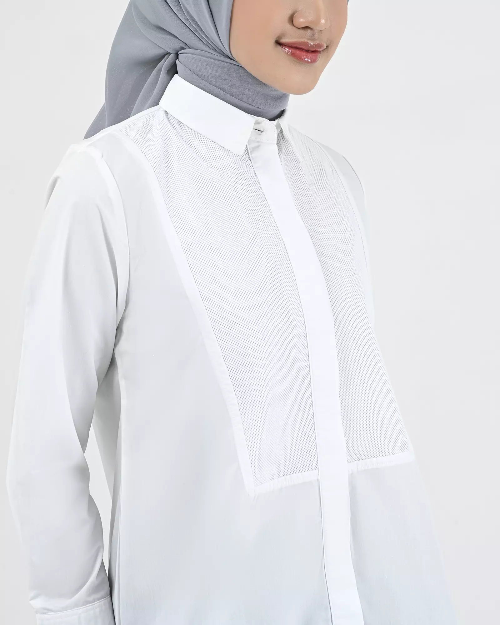 Geulis.id DOSEI SHIRT - Brokenwhite