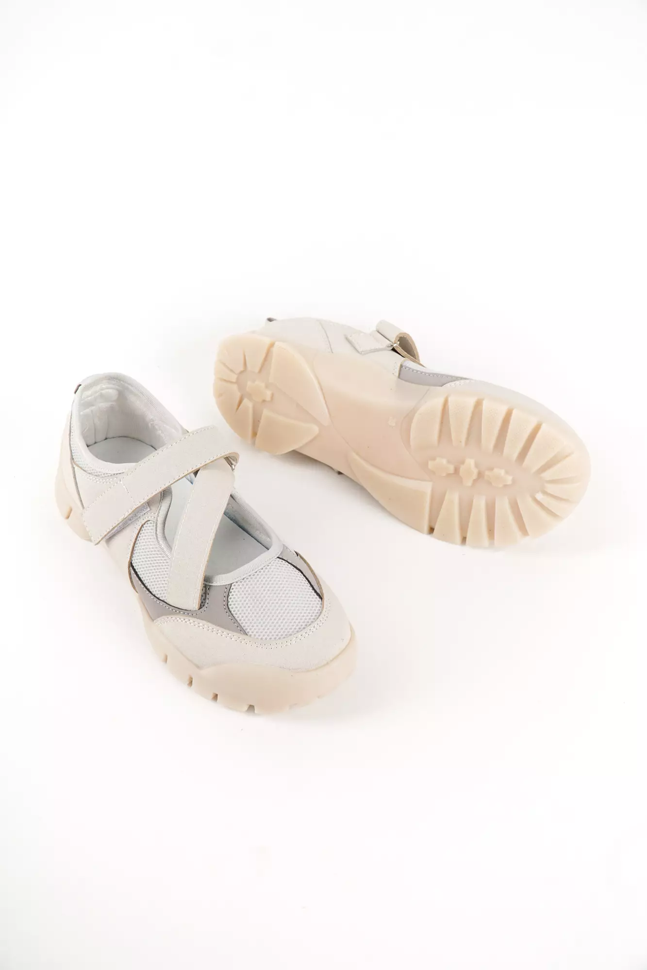 Blow Ama Sneakers Wanita WCBL 0003