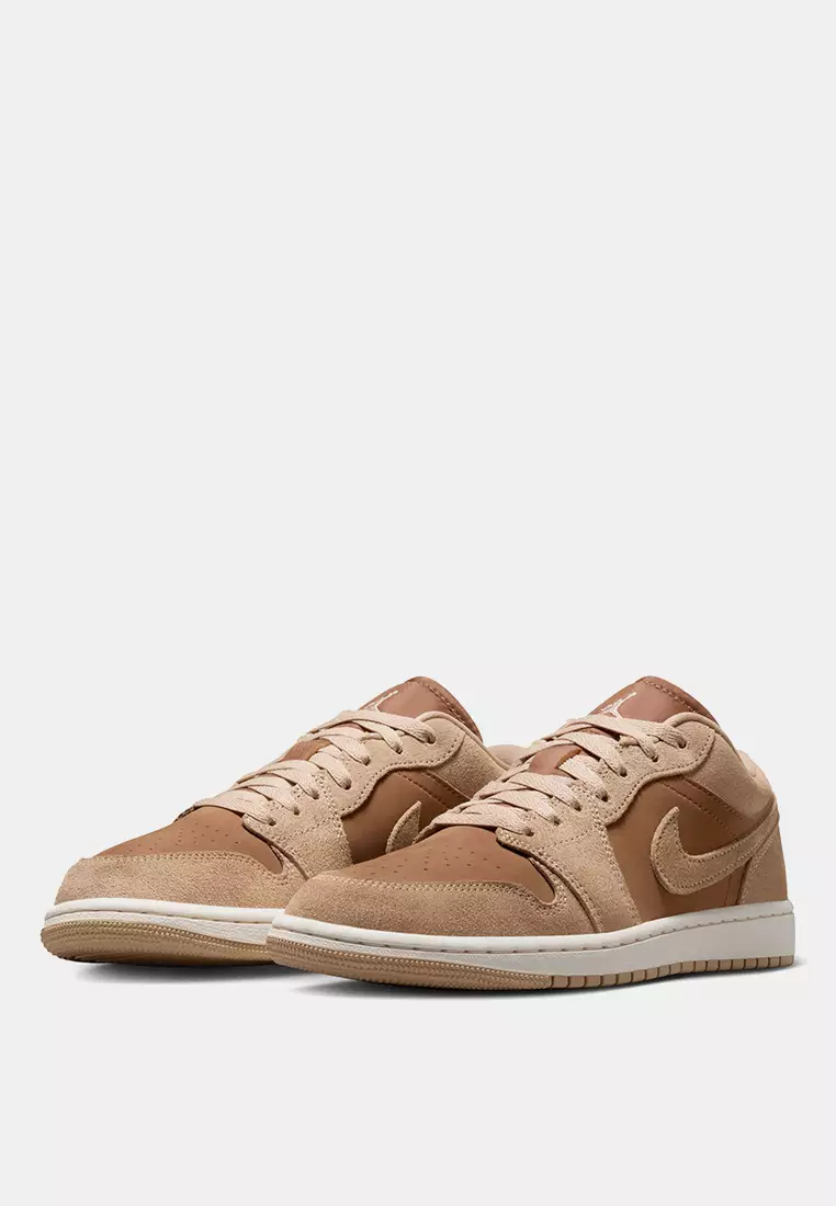Air Jordan 1 Low Shoes