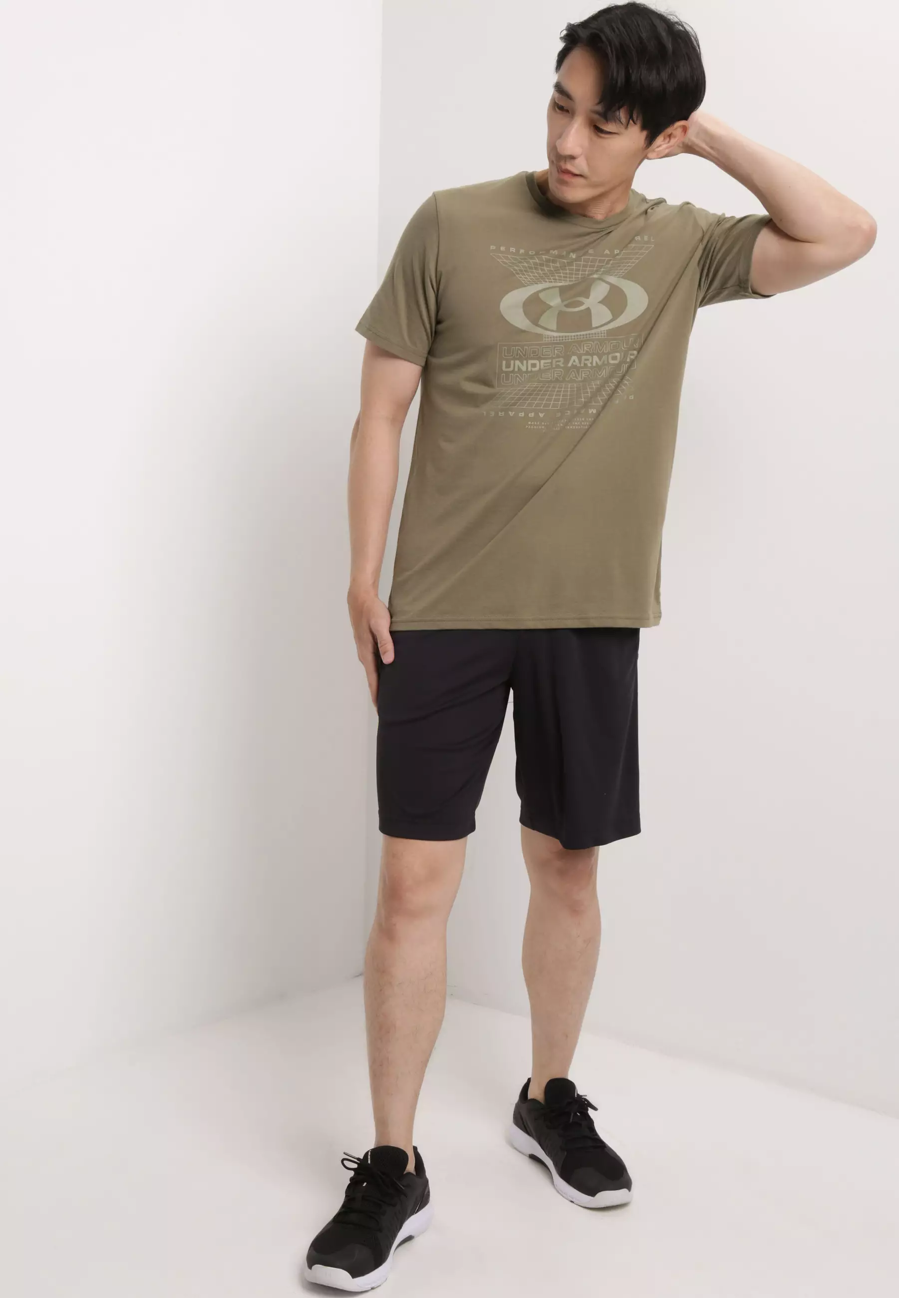 Under armor khaki on sale shorts