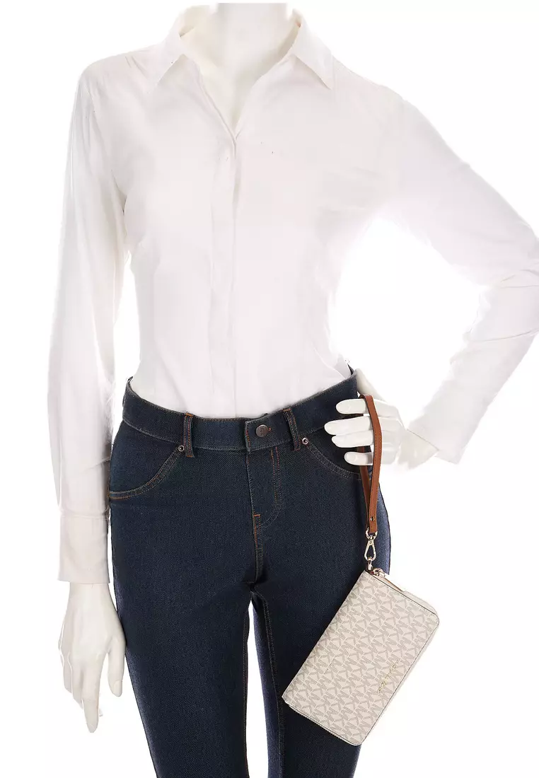 Jet Set Travel Large Flat Signature Phone Wallet - Vanilla/Brown