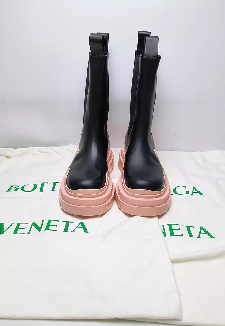 【BOTTEGA VENETA】TIRE チェルシーブーツ Black×Pink Bottega Veneta: Black & Pink Tire Chelsea Boots | SSENSE
