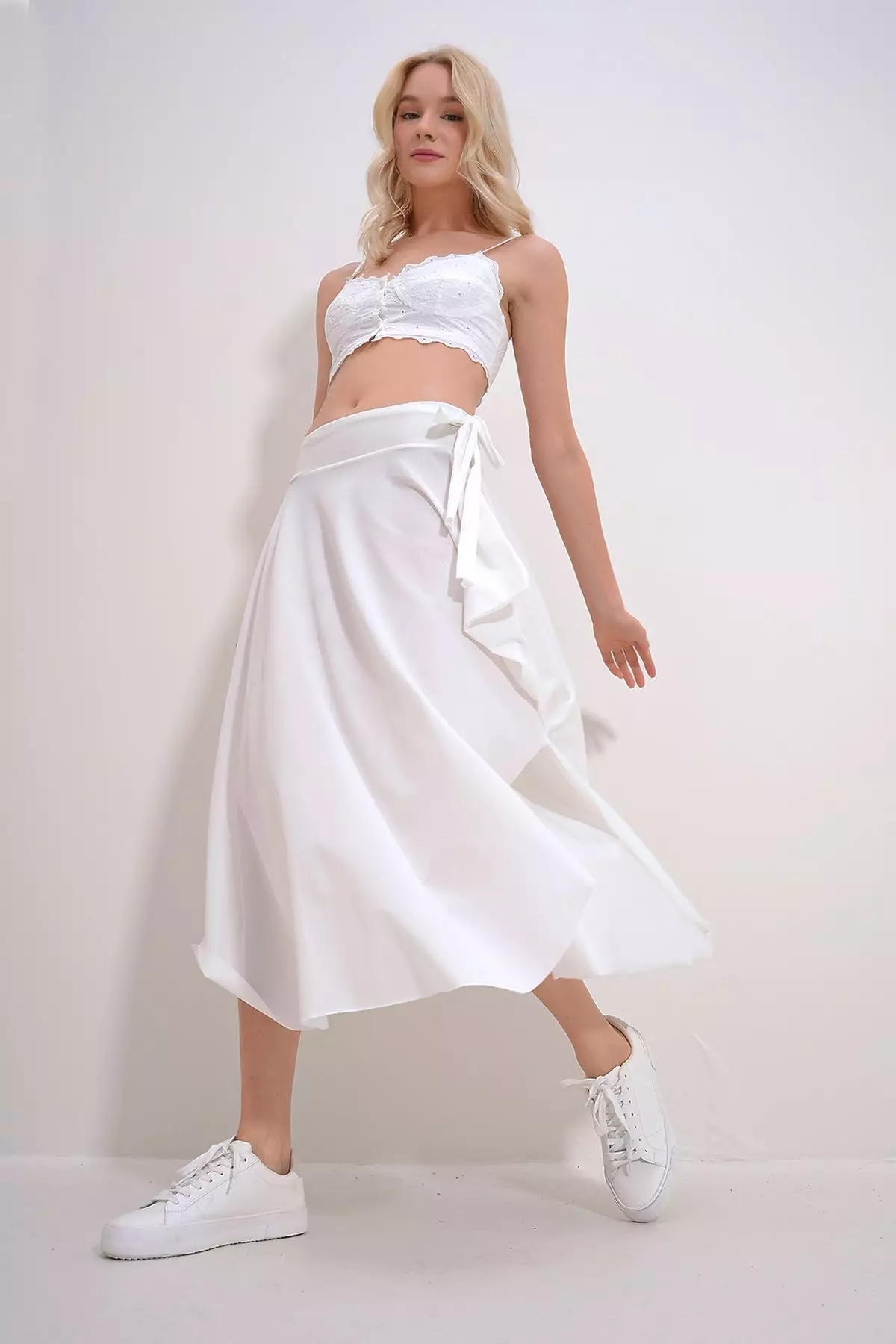 Women's White Asymmetrical Cut Waist Tie Skirt