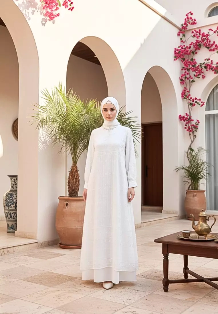 Gamis Muslimah Putih Elegan Model Long Dress Premium – Baju Lebaran Wanita Terbaru Nyaman, Anggun & Mewah Dipakai By Brilliant Girl Warna PUTIH