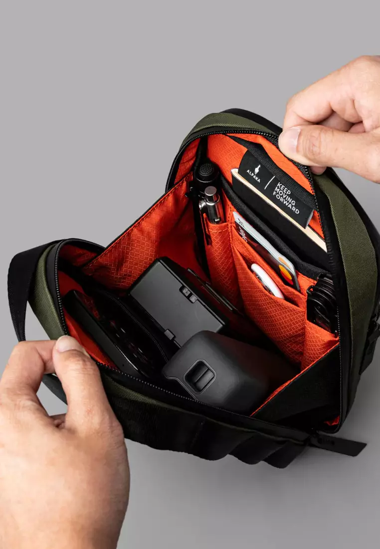 Alpaka Metro Sling V2 - Olive Green VX42