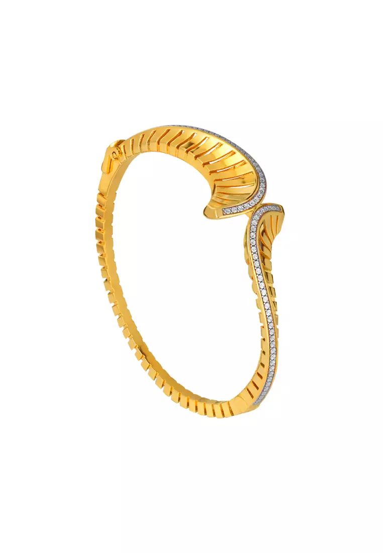 TOMEI Diamond Cut Collection Hollow Art Bangle, Yellow Gold 916