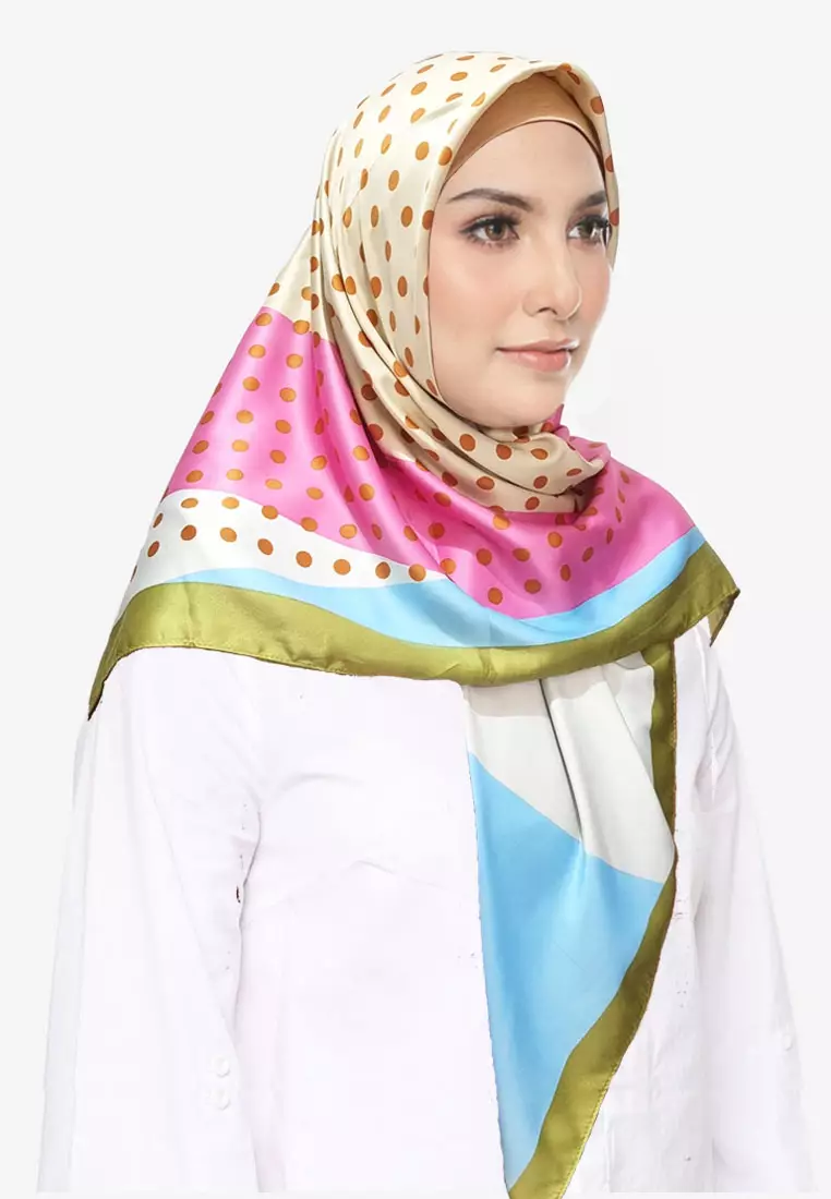 Zaira Hijab Segi Empat Kerudung Silky Satin Square Scarf Green