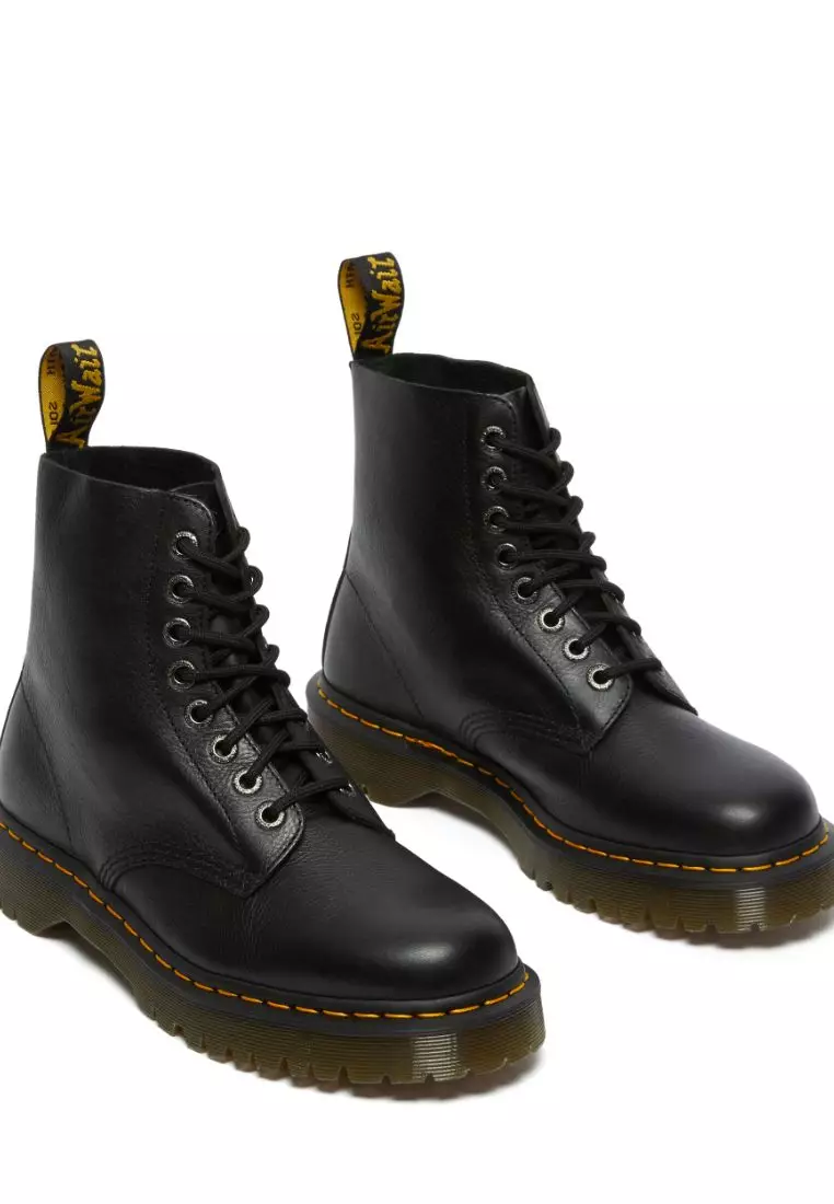 網上選購Dr. Martens 黑色軟皮8孔馬丁靴2023 系列| ZALORA香港