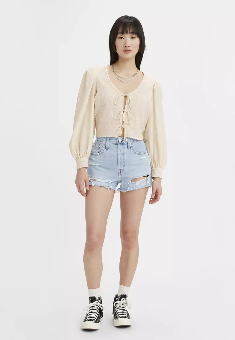 Levi high wasted shorts top