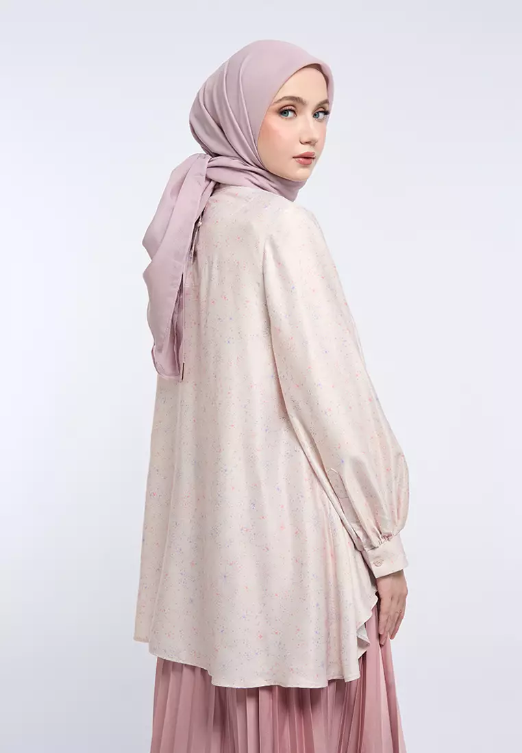 Kami Selin Asymmetric Top Macaroon