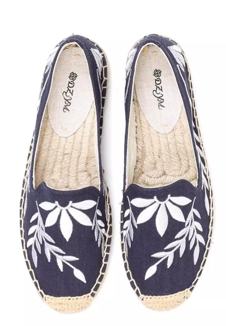 Discount on The Lounge Edit  shoes - SKU: Tio Slippers Navy