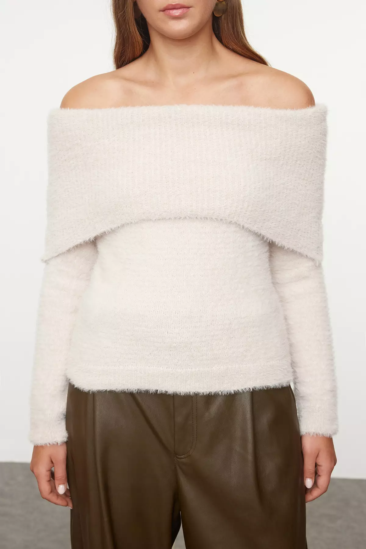 Stone Carmen Collar Hairy/Beard Thread Knitwear Sweater TWOAW24KZ00121