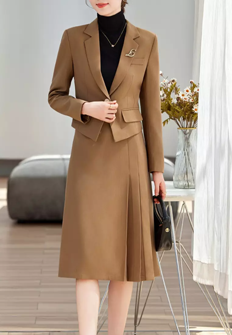 Comfortable Slim Cut Suit Jacket YGH-EA8100