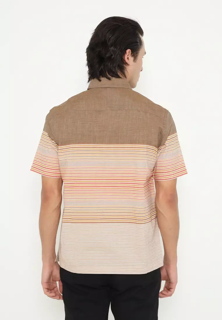 POLICE Kemeja Border Printing Regular Fit Pria