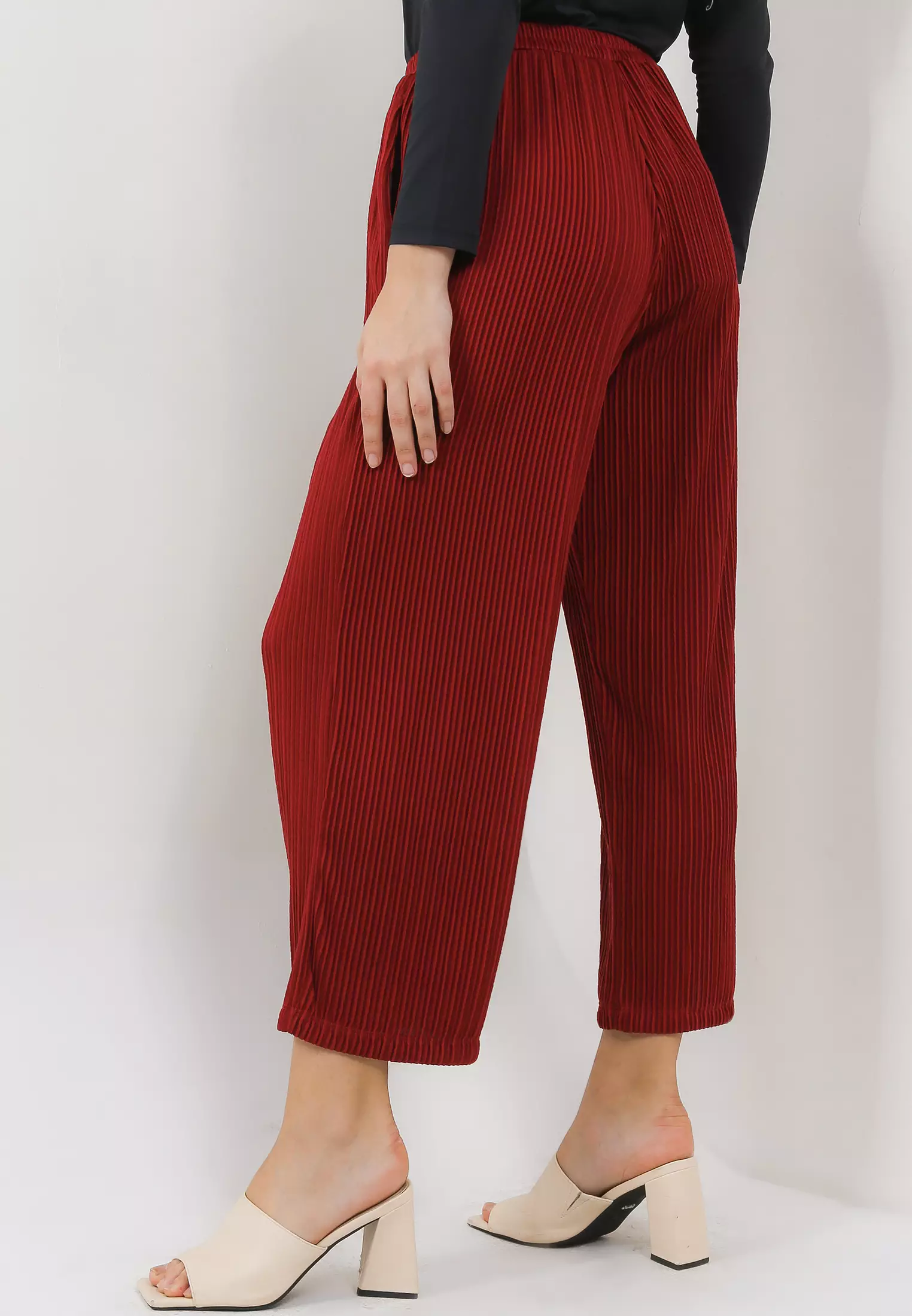 MFMW Chukesanam Celana Panjang Kulot Maroon