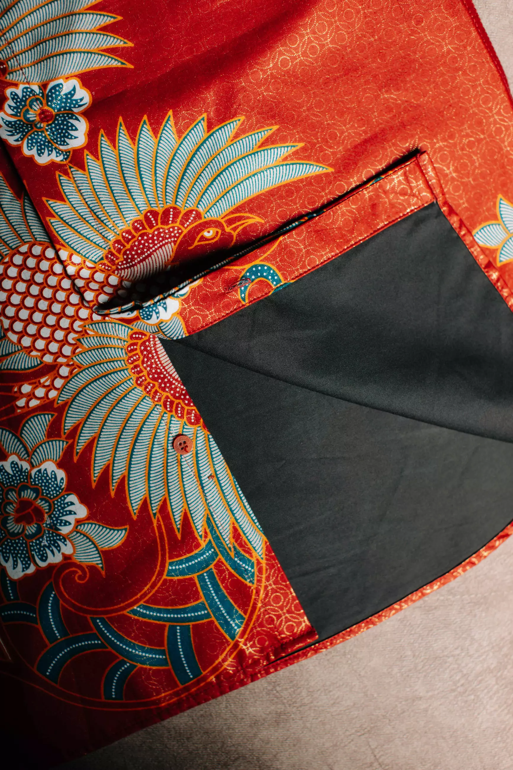 Jinara Red Kemeja Batik Slim Fit Tricot Pria Katun Foil