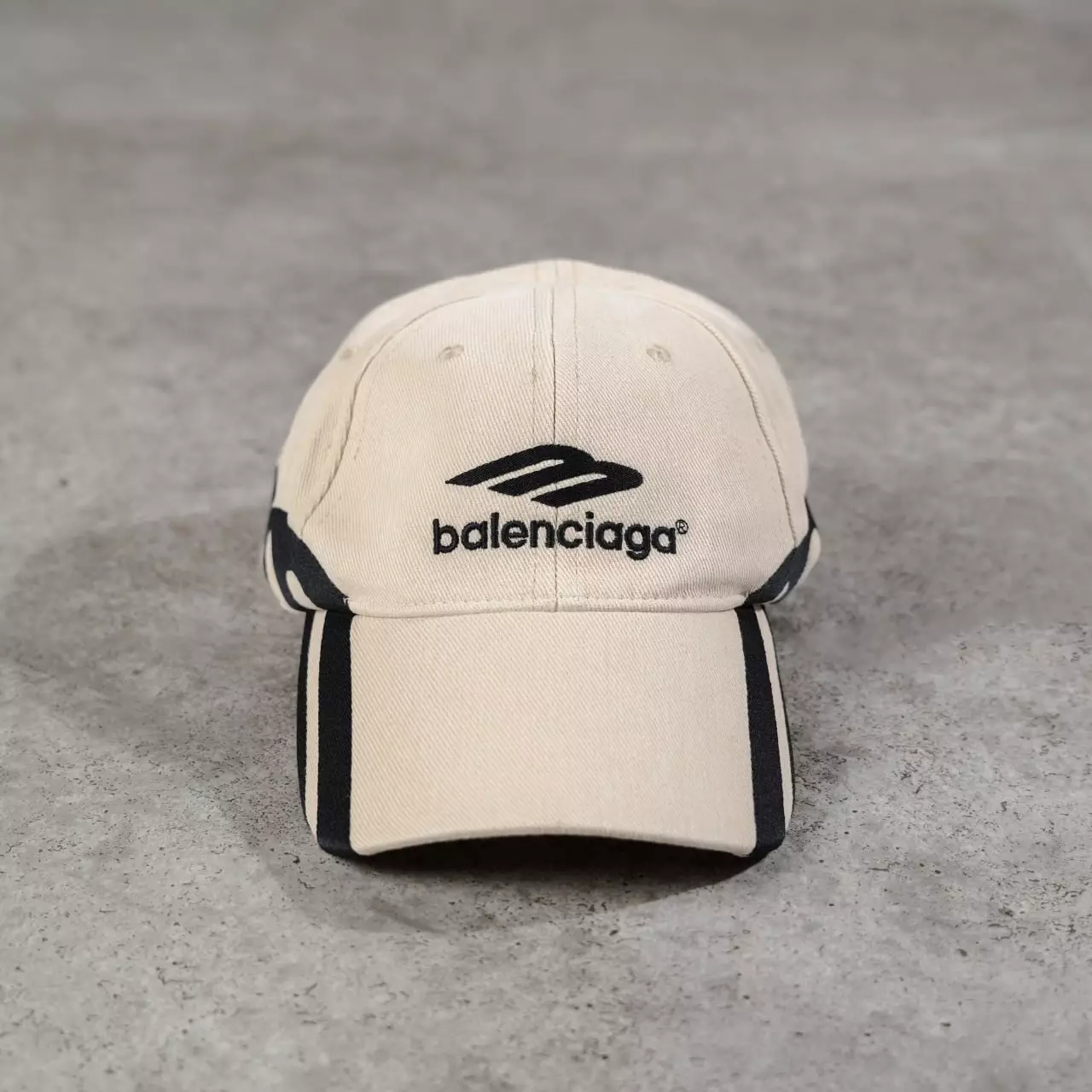 Topi BALENCIAGA 3B ICON LINE BLACK BEIGE CAP 100% ORIGINAL - OS ADJUST