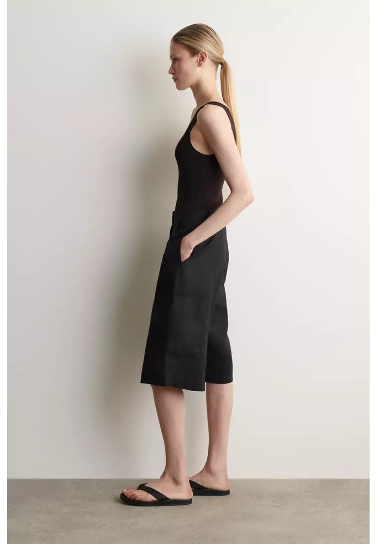 LINEN UTILITY BERMUDA SHORTS