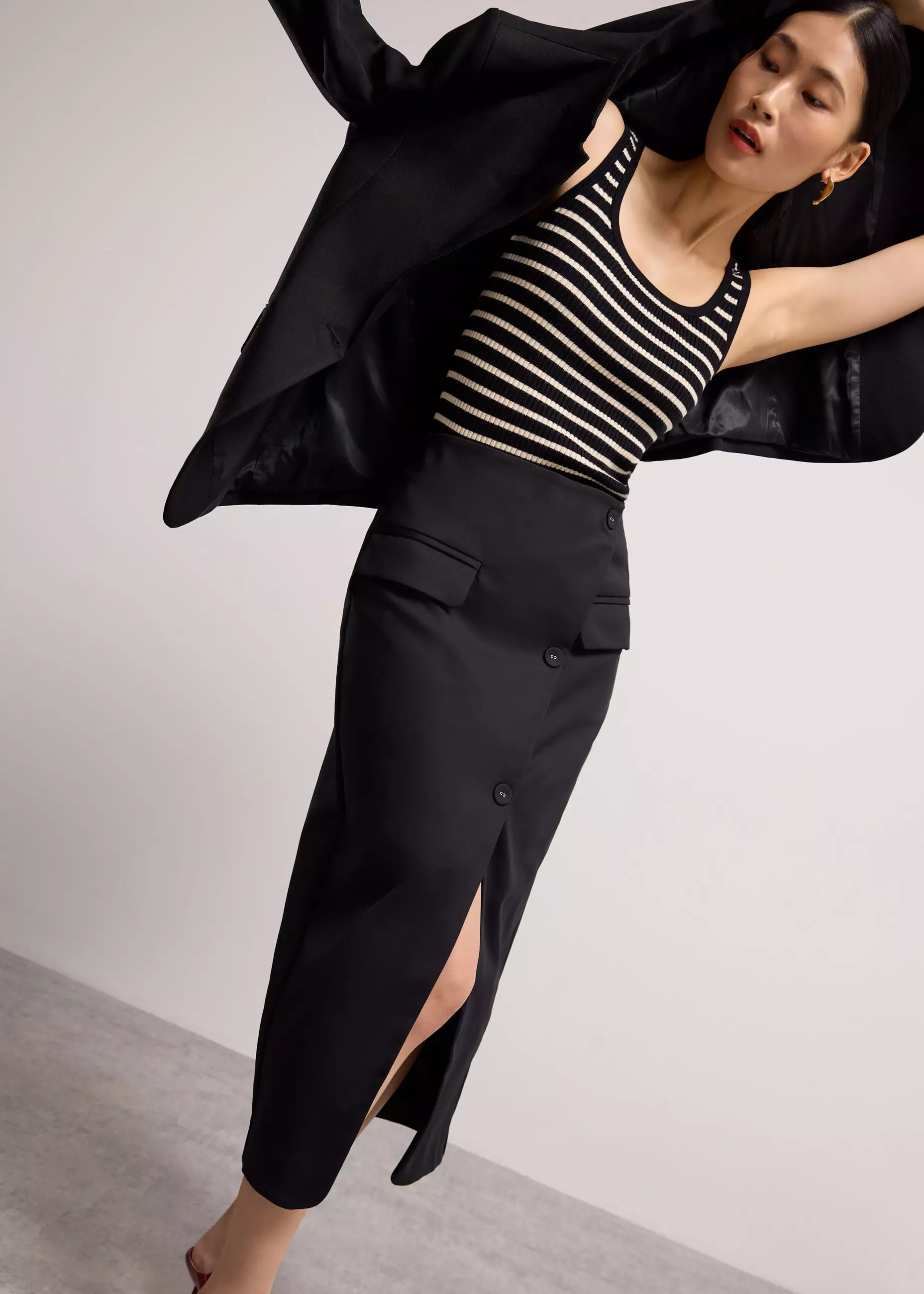 Rok Wanita - Shuri Asymmetric Front Slit Column Midi Skirt