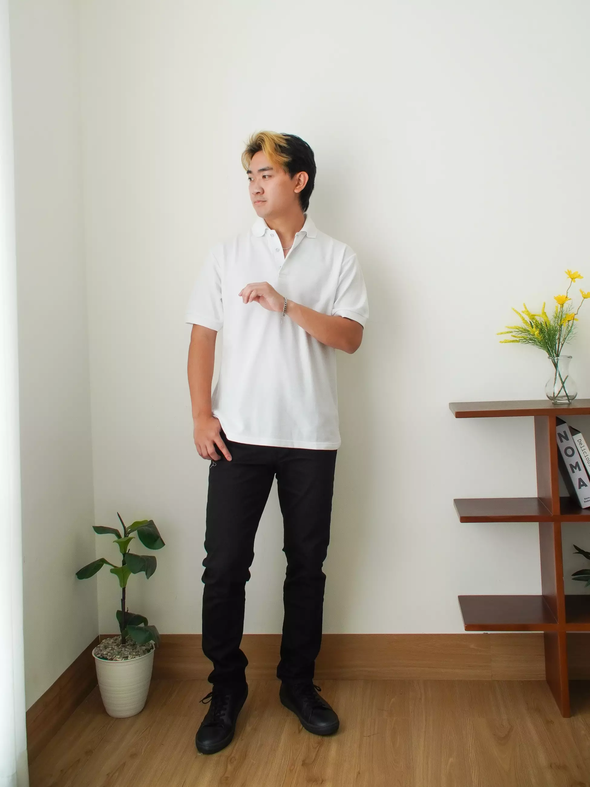 Polo Shirt Polos Lengan Pendek Putih 