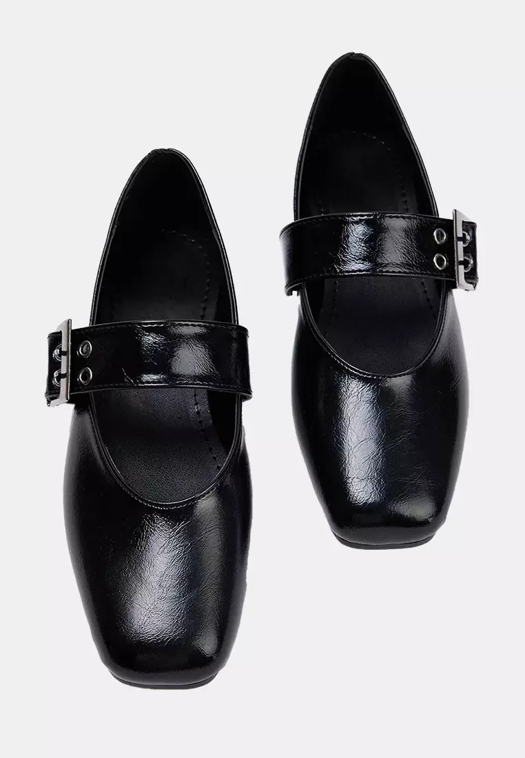 Buckle Detailed Mary Jane Shoes