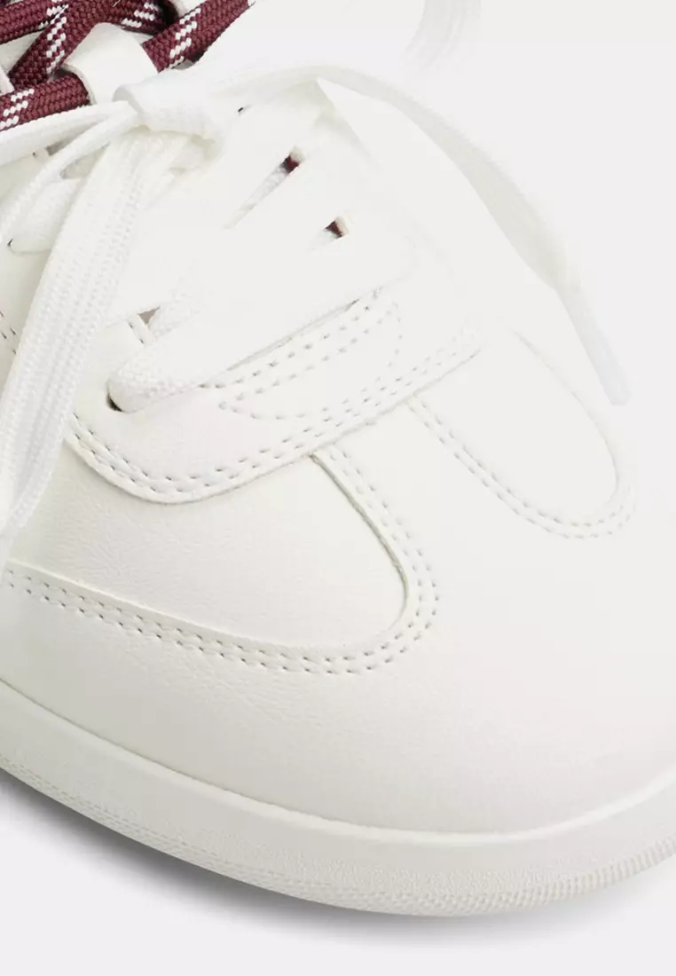 Stellya Sneakers