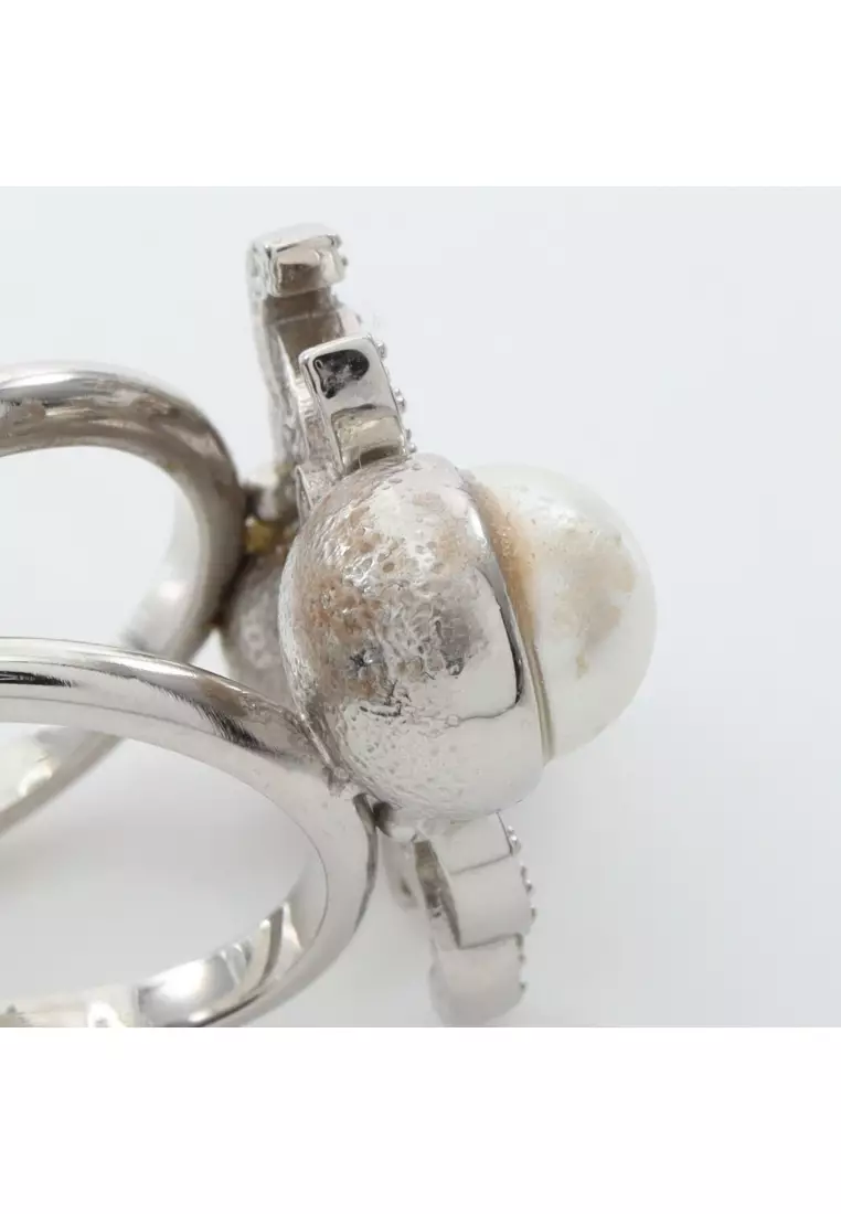 Pre-Loved Chanel coco mark ring ring Fake pearl Rhinestone Silver off white clear I25S