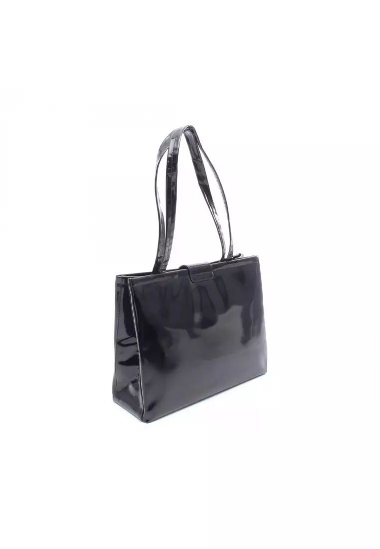 Buy Salvatore Ferragamo Pre-Loved Salvatore Ferragamo Vala Shoulder bag ...