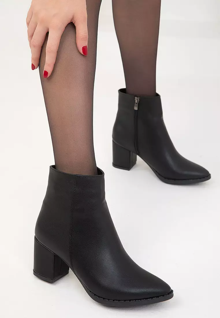 Pointed Toe Heeled Ankle Boots